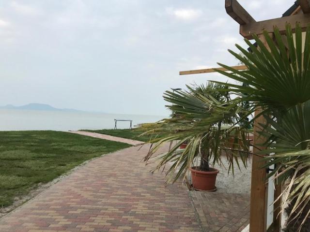 Nyaralo Balatonmariafuerdoヴィラ エクステリア 写真